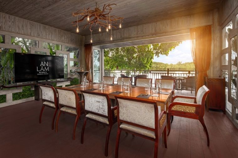 An Lam Retreats Saigon River